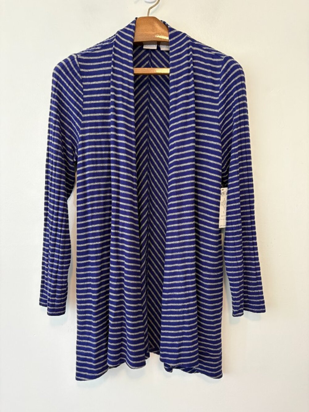Chicos Zenergy Plush Chevron Stripe Cardigan Sweater Jacket Size 1 Medium